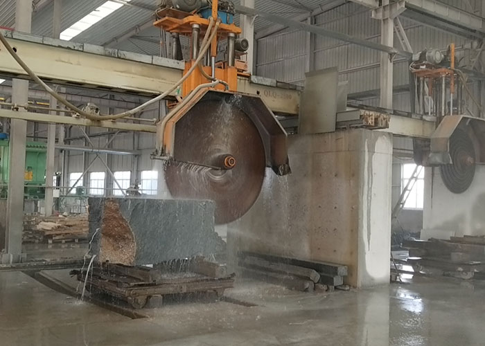 非洲黑石材,浪淘沙石材,非洲黑墓碑及墓碑加工切割